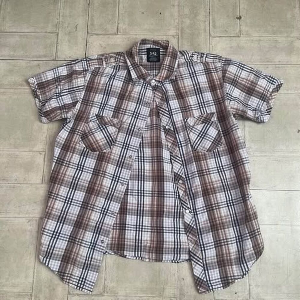SQ plaid button down tshirt size large